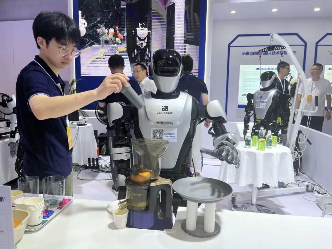 2025杭州人形机器人展6月启幕：千亿赛道风口，抢占“最优本体+最强大脑”核心展区